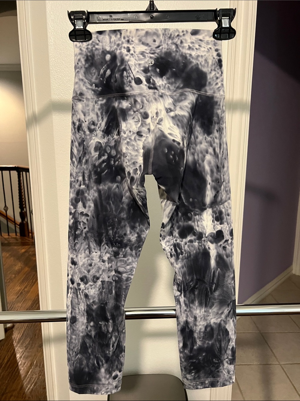 Black & White Marble Tie-Dye Leggings lululemon size 2